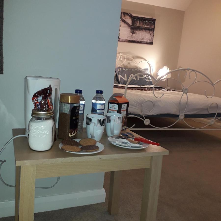 Street Artist Bed & Breakfast Romford Ngoại thất bức ảnh