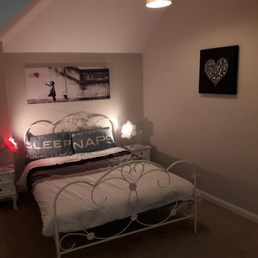 Street Artist Bed & Breakfast Romford Ngoại thất bức ảnh